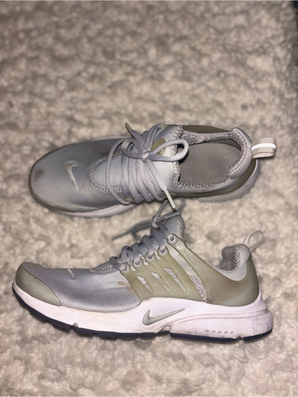 Nike Kids' Light Gray Sneakers